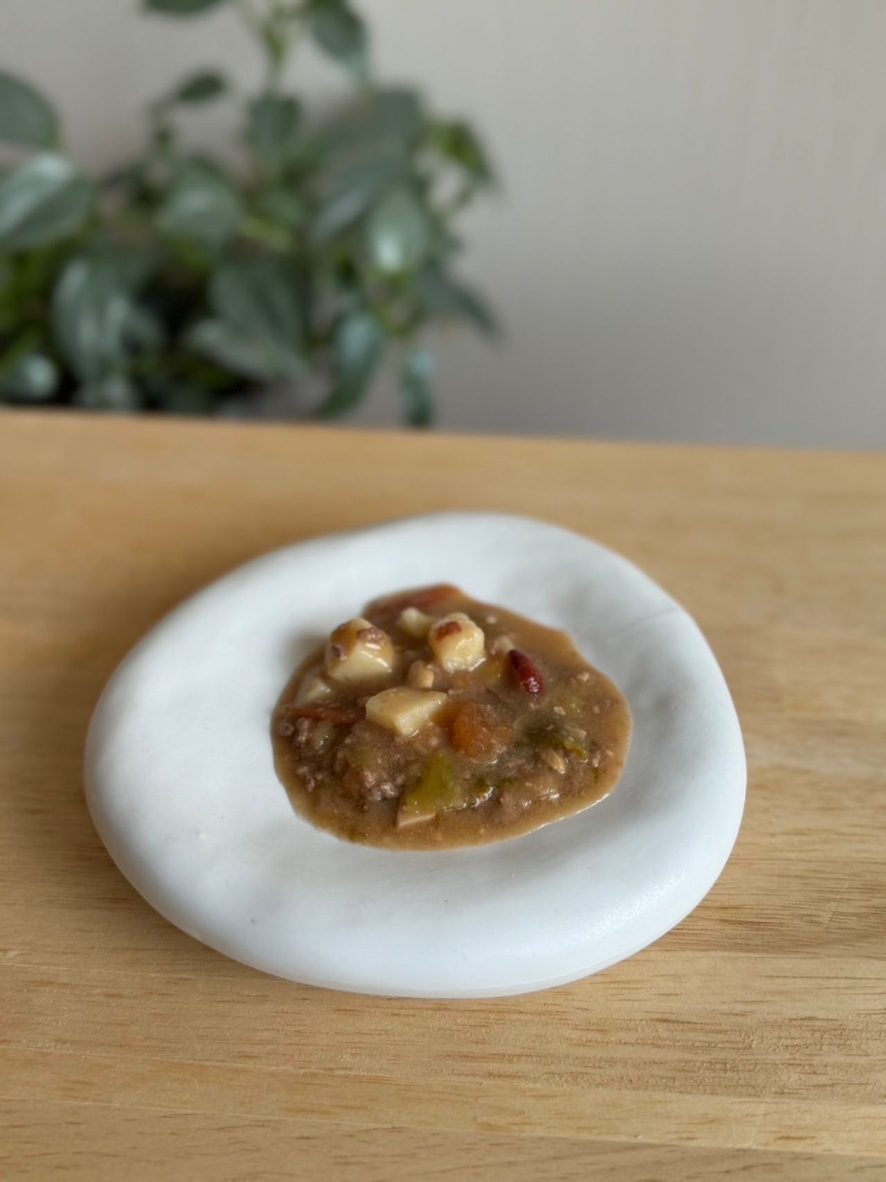 レトルトごはんの猪肉ミネストローネ風