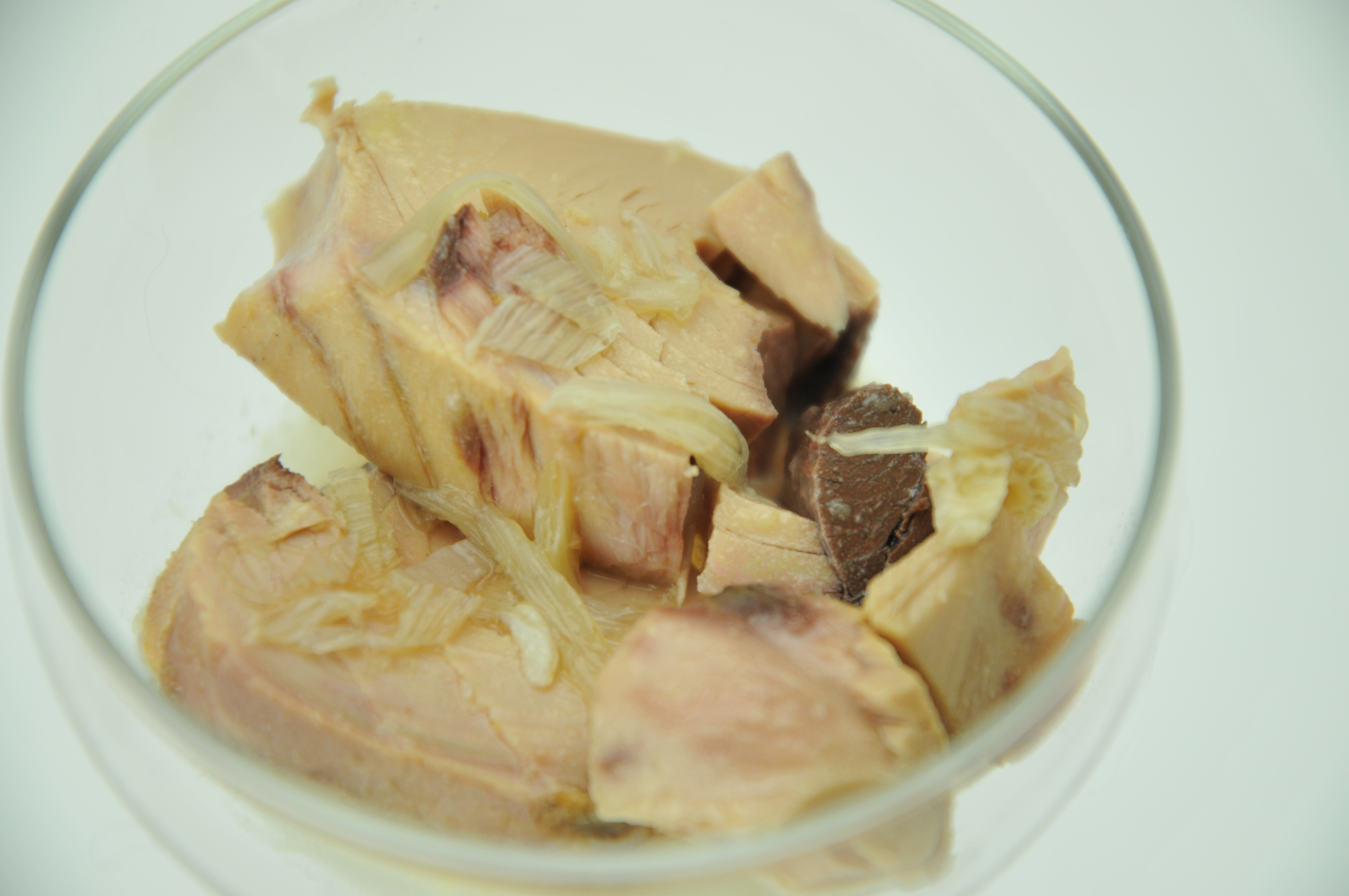 厳選グルメ缶 マグロブロック＋フカヒレ