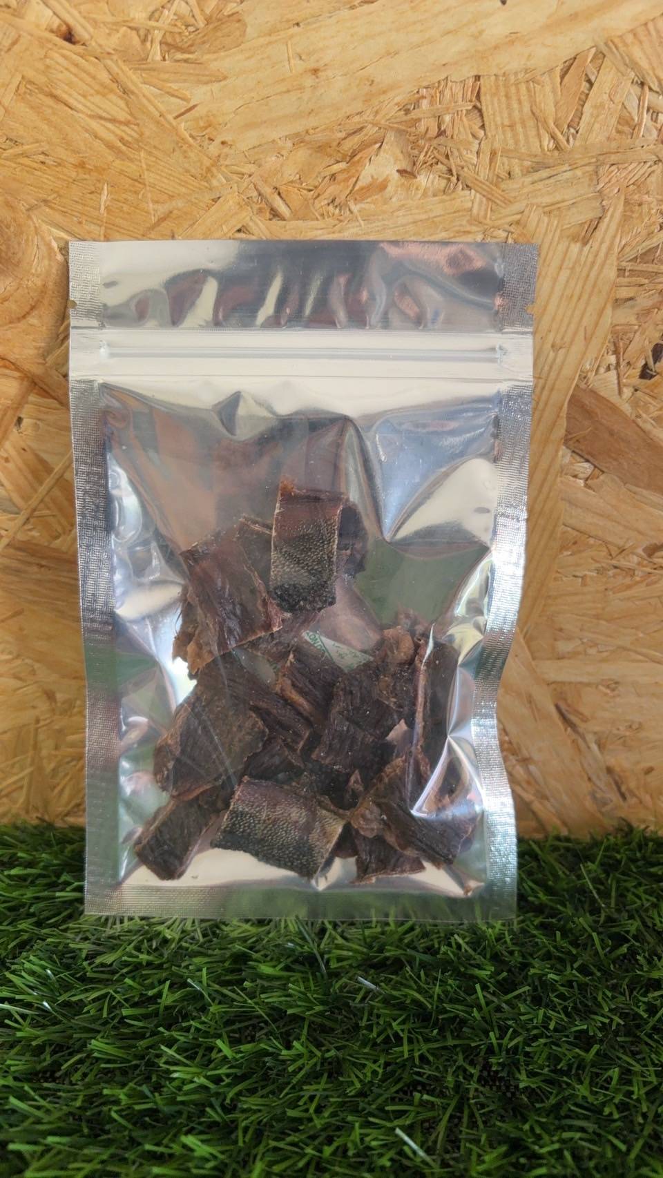 焼肉屋さんが本気で作った「牛タン皮ジャーキー」